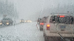 article-como-conducir-con-lluvia-consejos-533938188369b